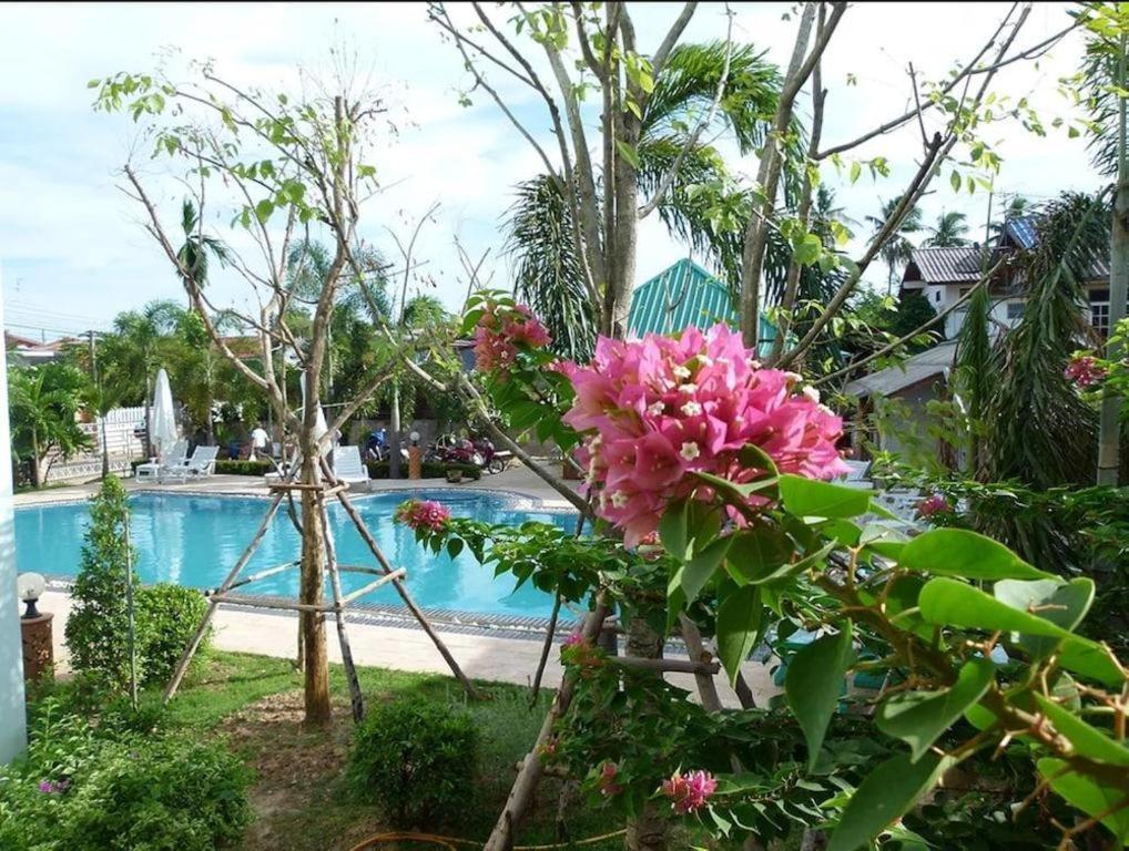 Baan Georges Hotel Sukhothai Exterior photo